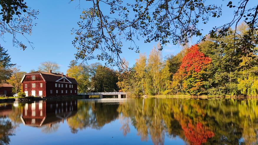 Ei aivan tavanomaista - korkeapaine tuo aurinkoisen poutajakson lokakuussa Suomeen Ei aivan tavanomaista - korkeapaine tuo aurinkoisen poutajakson lokakuussa Suomeen