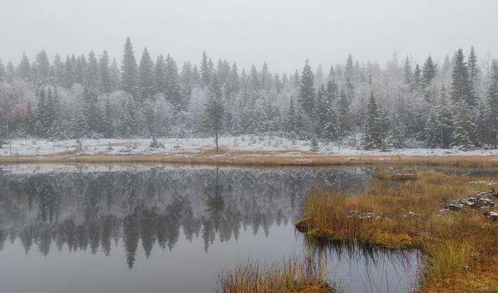 Sotkamossa satoi lunta syyskuun viimeisenä päivänä 2022.