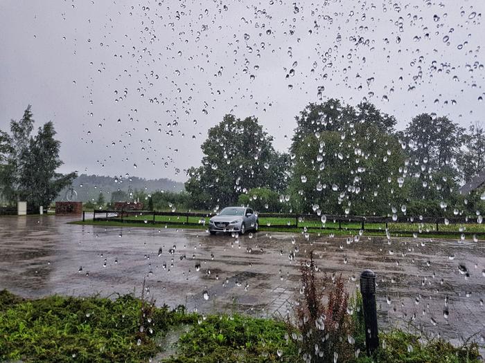 Rankat ukkossateet voivat saapua Suomeen loppuviikosta.