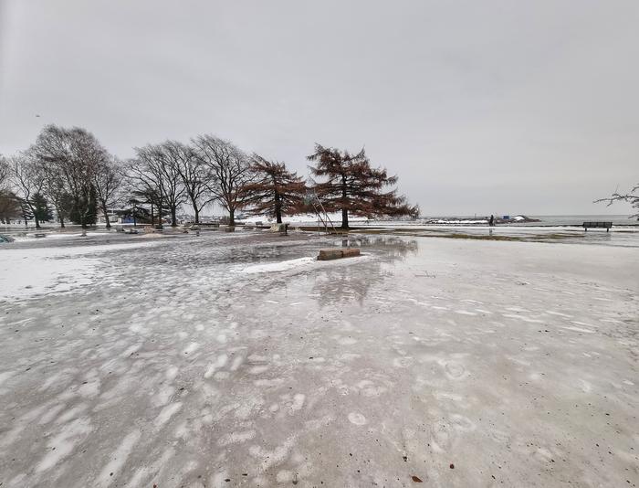 Liukasta Etelä-Helsingissä.