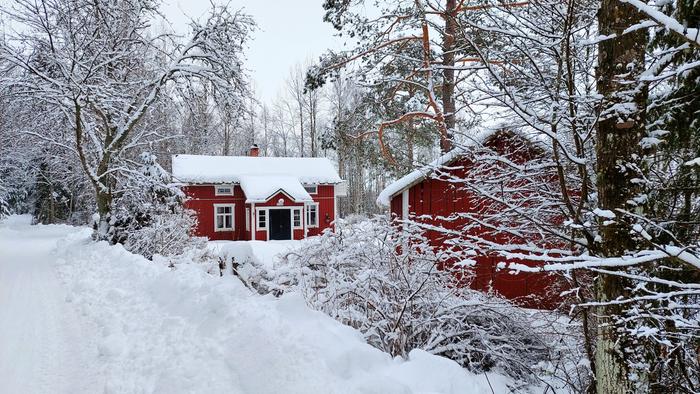 Uutta lunta satoi loppuviikosta Vaasaan. Vähitellen myös Etelä-Suomessa maisema alkaa näyttää talvisemmalta.