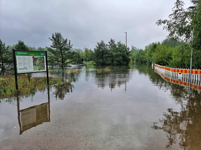 Rankat sateet aiheuttivat paikoin tulvimista Helsingissä 28. elokuuta 2023.