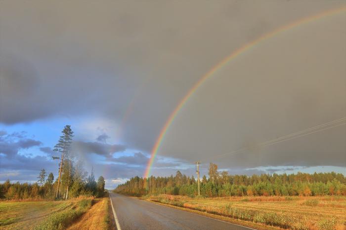 Syyskuinen sateenkaari.