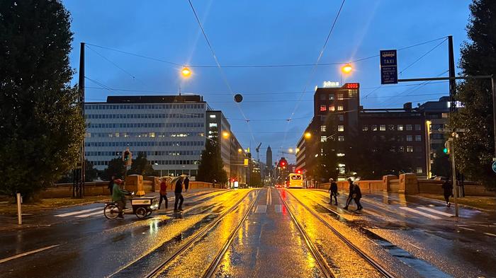 Syyskuisen sadepäivän ilta Helsingissä.
