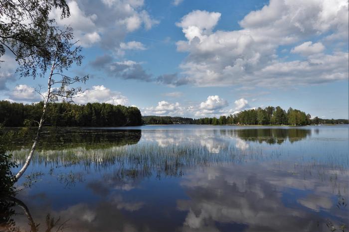 Aurinko herätteli kumpupilvet.