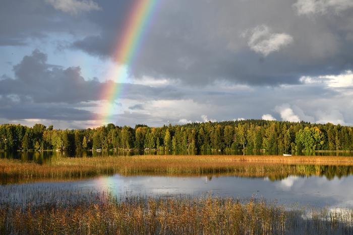 Syyskuinen sateenkaari Jyväskylässä.
