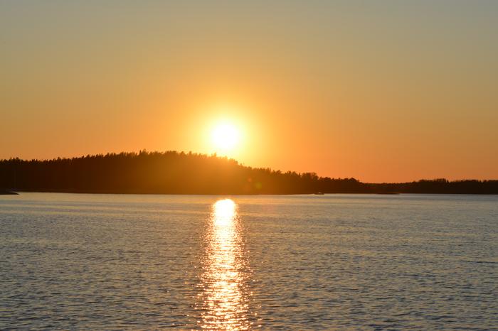 Auringonlasku Hankoniemellä. 