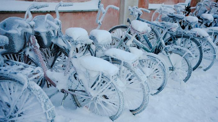 Pakkanen yllätti polkupyörät