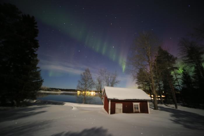 Revontulia Vaalassa maaliskuussa 2022.