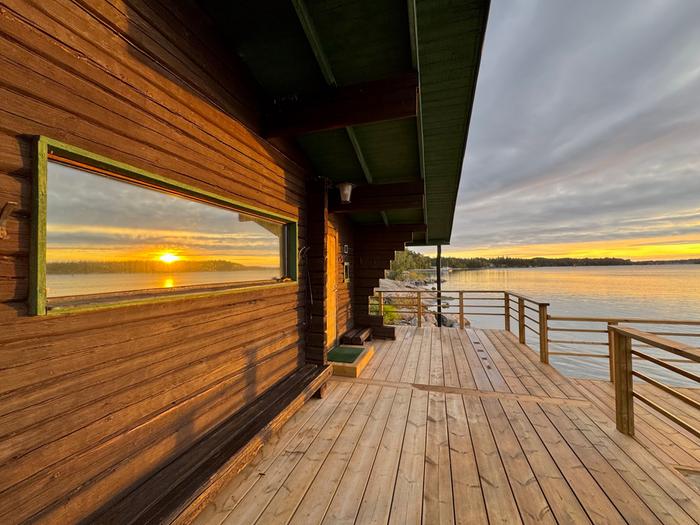 Elokuun lopun auringonnousu.