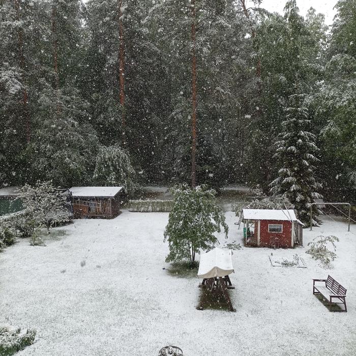 Lappeenrannassa satoi lunta kesäkuun alussa 2023.