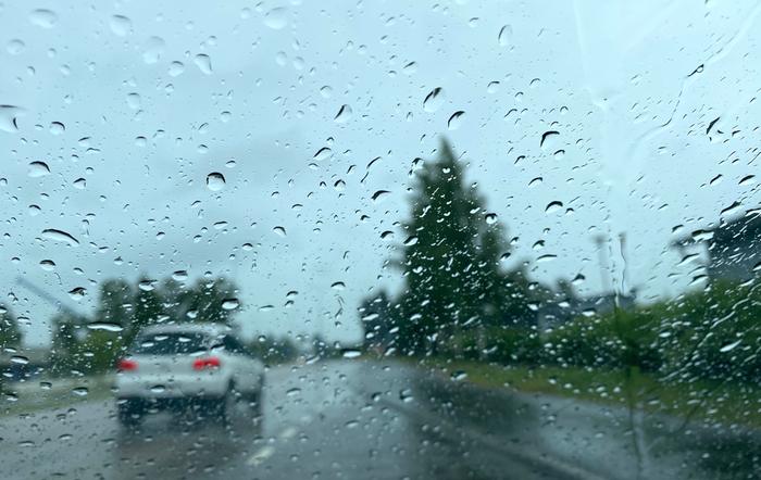 Sadetta Tuusulassa kesäkuussa 2020.