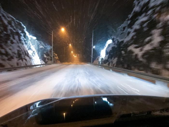 Lumipyry huononsi ajokeliä Joutsassa.