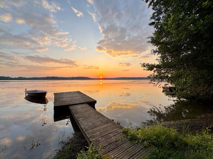 Heinäkuun 2025 viimeisen päivän auringonnousu oli värikäs.