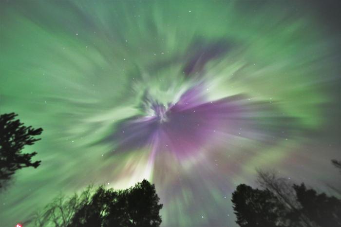 Revontulikorona Vaalassa.