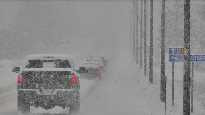 Lumimyräkkä Viikonlopun aikana lunta on pyryttänyt paikoin runsaasti maan eteläosassa.