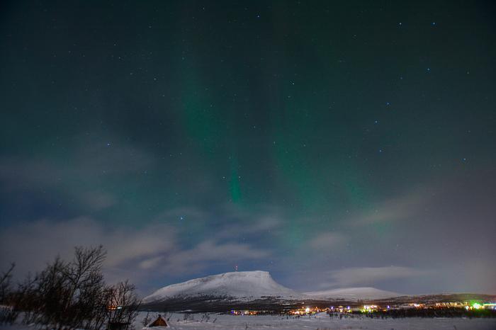 Revontulitaivas Kilpisjärvellä 