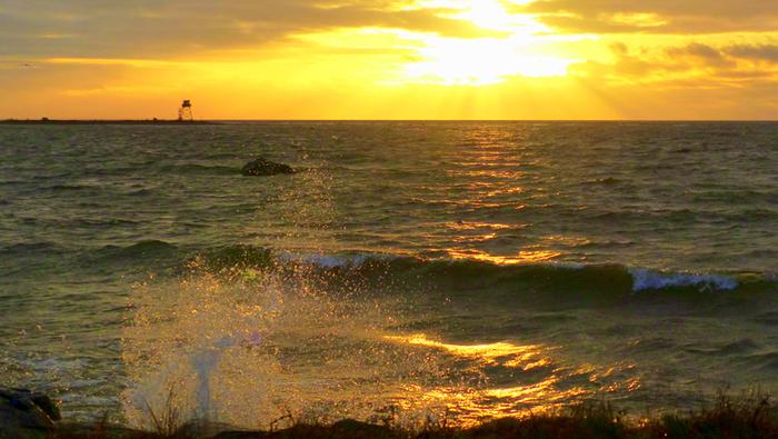 Tuulisen päivän ilta.