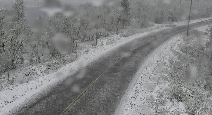 Utsjoella satoi lunta kesäkuun 1. päivä 2023.