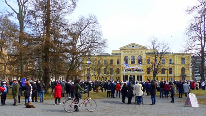 Vappu Viileä ja pilvinen vappuaamu Vaasassa.