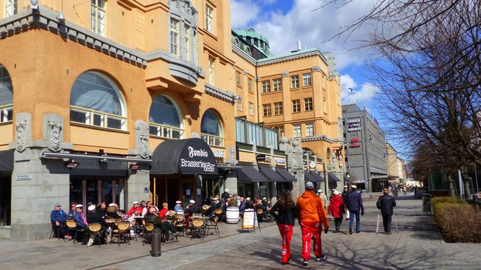 Vappu Viileää ja poutaista vappusäätä.