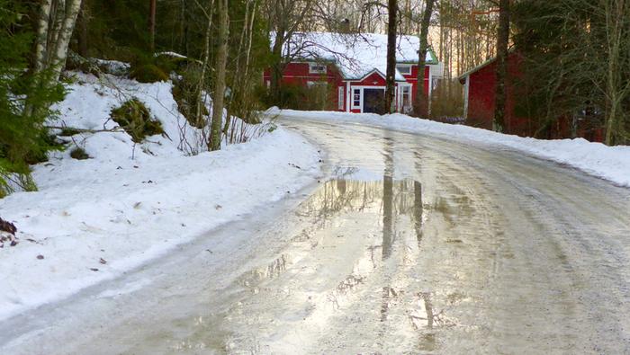 Liukkautta Lauhaa ja liukasta helmikuun säätä.