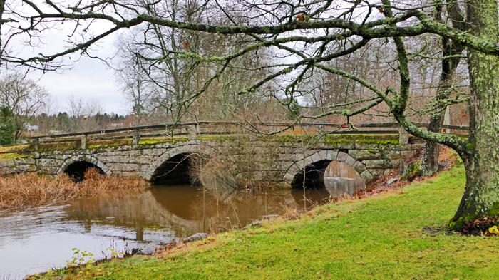 Marraskuun päivä Marraskuu tuo usein harmaita päiviä.