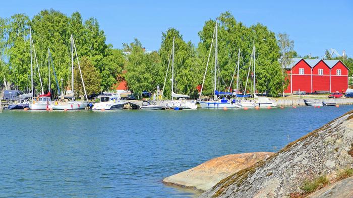 Aurinkoinen kesäpäivä Uudessakaupungissa.