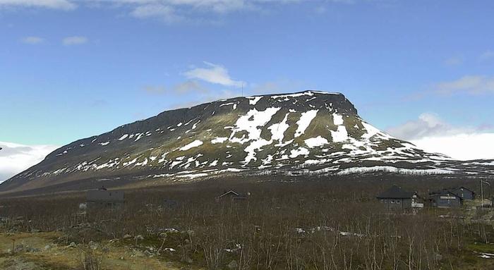 Saanatunturilla Kilpisjärvellä oli vielä muutamia lumisia kohtia 8. kesäkuuta 2020.