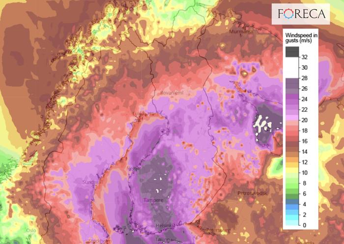 Tuulen puuskat voivat yltyä kuvan violeteilla alueilla myrskylukemiin. Tummanvioletin sävyisillä alueilla puuskahuiput ovat jopa yli 26 m/s, paikoin voidaan saavuttaa jopa 30 m/s, mikäli ennuste toteutuu.
