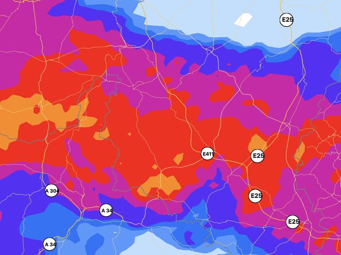Jatkuvan sateen tapauksessa sadealue on melko tarkkarajainen ja sadealueessa ei ole suuria aukkoja.