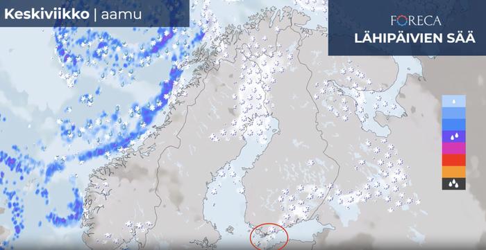 Itsenäisyyspäivän aamuna sakeita lumikuuroja voi yhä tulla etelärannikon tuntumassa. Kyse on  helposti pöllyävästä pakkaslumesta, mikä heikentää nopeasti näkyvyyttä.