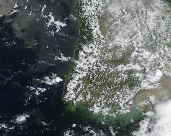 NASA Terra/Modis Myanmarin yllä näkyy nopeasti kasvavia kuuropilviä, jotka ovat aiheuttaneet voimakastakin turbulenssia.