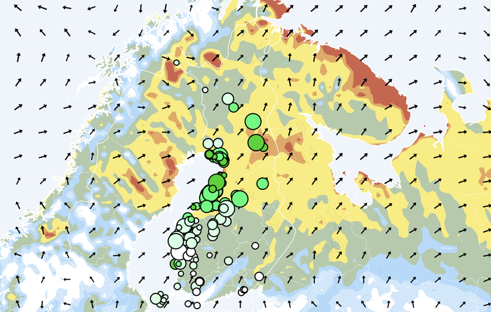 Tuulivoimapuistojen tuotantoasteet näkyvät Sähkön hintapuntarin yhteydessä. Isommat pallot kuvaavat tuotantokapasiteetiltaan isompia puistoja. Pallojen vihreä sävy kuvaa puolestaan niiden tuotantoastetta kunkin sijainnin paikallisen tuulen mukaan ennustettuna. Taustakartan värit näkee joko tuulen nopeuden tai lämpötilan perusteella.