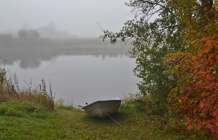 Sumu hälvenee syksyllä melko hitaasti, sillä aurinko lämmittää jo vähemmän.