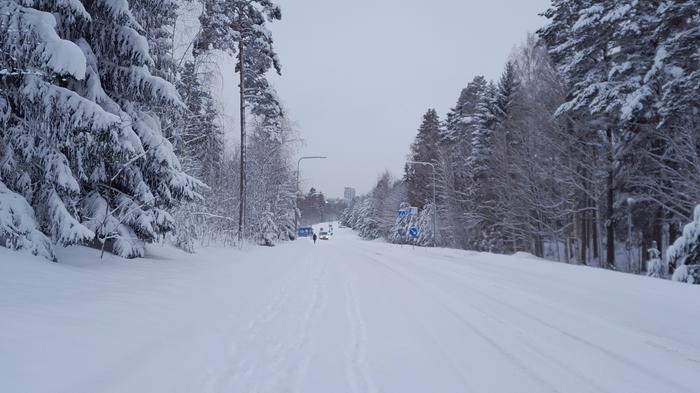 Espoossa oli runsaasti lunta 13. joulukuuta 2022.