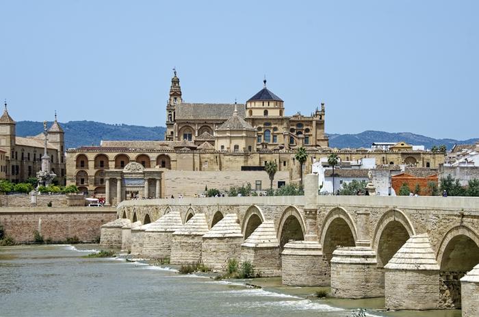 Córdoba sijaitsee Espanjan eteläosassa hyvin lämpimällä alueella.