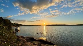 Vauhdilla kohti kesää? Huhti–kesäkuun ennusteessa hehkuu lämpö