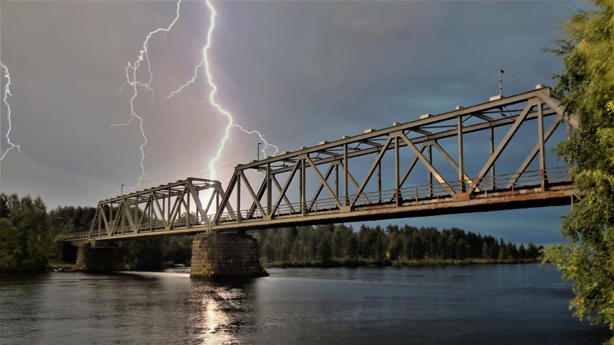 Kaspianmerellä muhiva ilmamassa voi tuoda Suomeen näyttävän yllätyksen