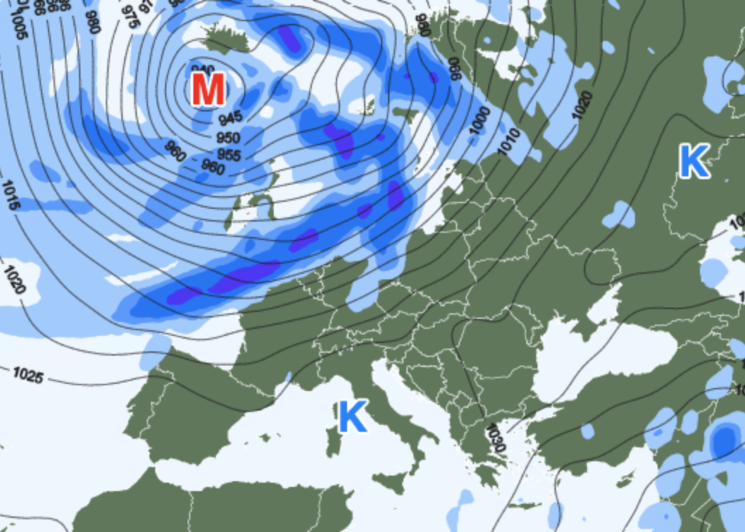 Dennis-myrsky Pohjois-Atlantilla Syvä matalapaineen keskus Pohjois-Atlantilla 15.2.2020.