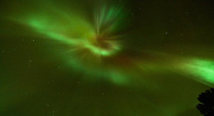 Lokakuinen revontulikorona.