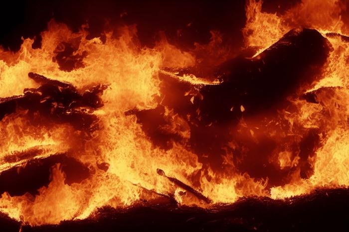 Avotulen tekeminen on kielletty, kun metsäpalovaroitus on voimassa.