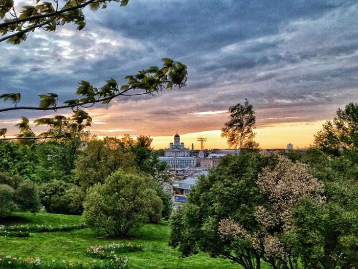 Helsingin ilta toukokuussa. 