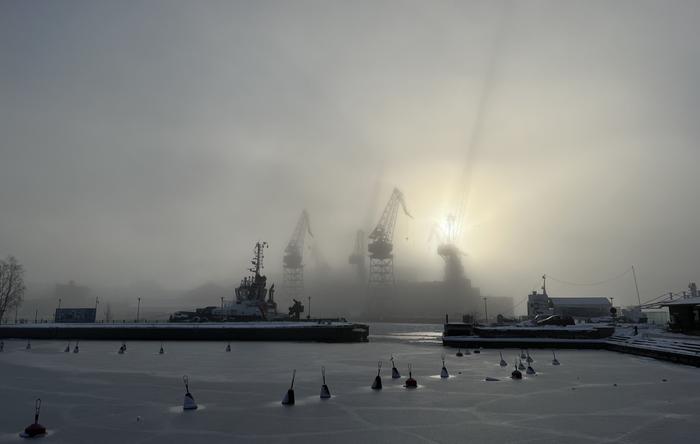 Sumukerros voi olla niin ohut, että aurinko kuultaa sen läpi.