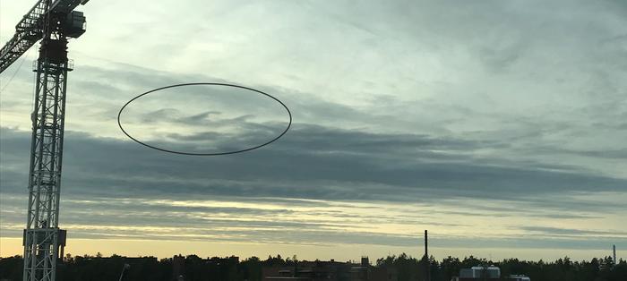 Kelvin–Helmholz-pilvet näyttävät murtuvilta aalloilta.