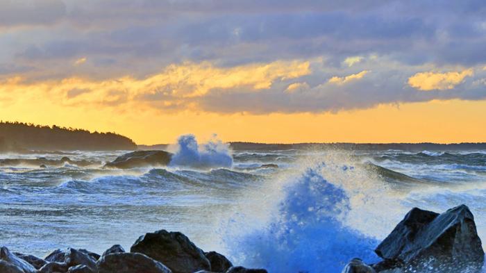 Hannes-myrskyn aallokko Hannes-myrsky nosti melkoisen aallokon joulun jälkeen.