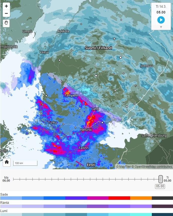 Etelässä ja osin myös lännessä sateet ovat jo aamuyön aikana tulleet vetenä. Iltapäivän aikana vettä voi tulla myös maan keskivaiheilla.