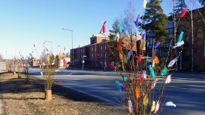 Pääsiäinen Vaasassa Pääsiäisen koristeluita Vaasassa aurinkoisessa säässä.