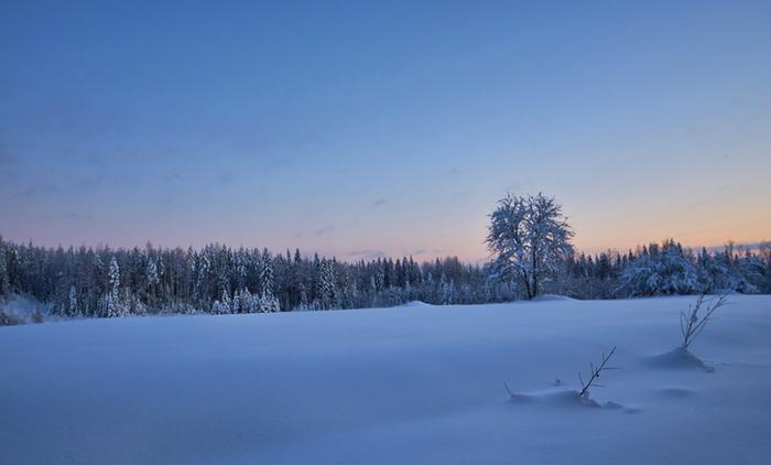 Talvinen auringonlasku.
