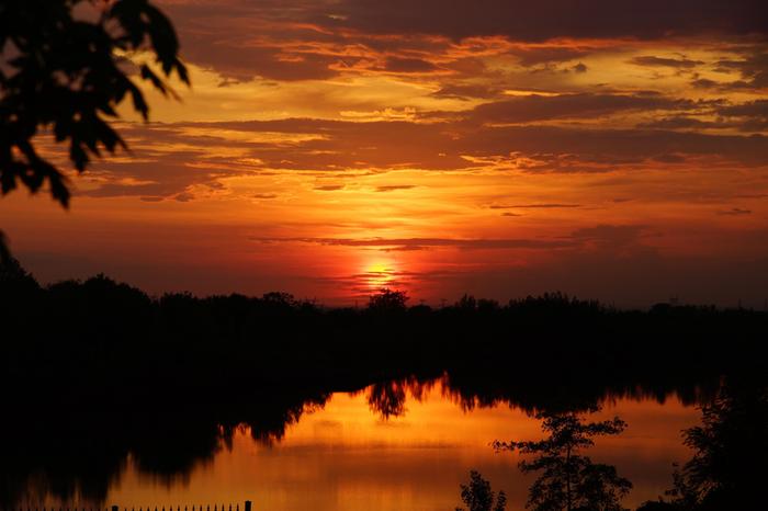 punainen aurinko punainen aurinko